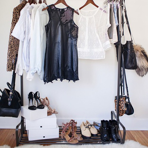 Những bệnh tật rình rập khi bạn mặc quần áo ẩm mốc