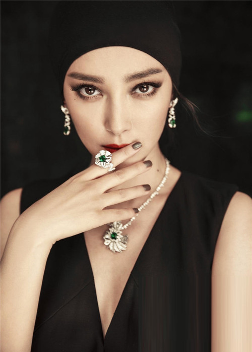 Triệu Vy, Băng Băng tự tin khoe vẻ đẹp sexy tuổi 40 ảnh 12