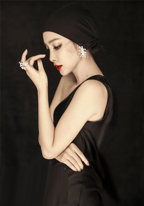 Triệu Vy, Băng Băng tự tin khoe vẻ đẹp sexy tuổi 40 ảnh 11