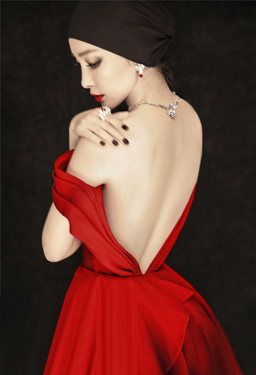 Triệu Vy, Băng Băng tự tin khoe vẻ đẹp sexy tuổi 40 ảnh 9