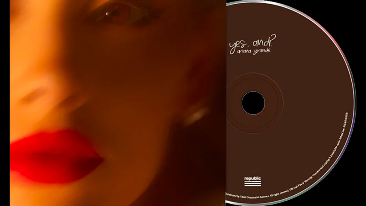 yes, and? sử dụng sample của ca khúc Vogue của đàn chị Madonna.