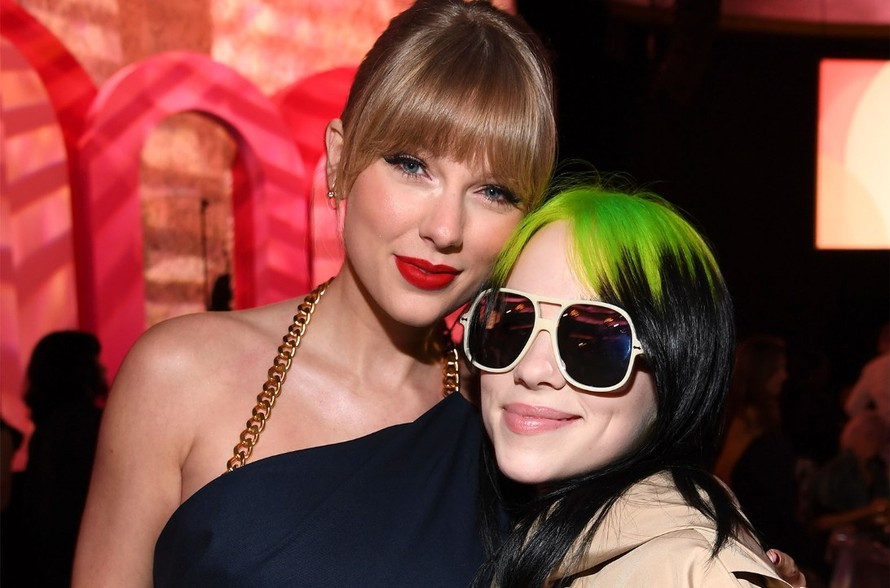 Billie nhận "gạch đá" từ người hâm mộ Taylor Swift vì phát ngôn gây tranh cãi. Billie nhận "gạch đá" từ người hâm mộ Taylor Swift vì phát ngôn gây tranh cãi.