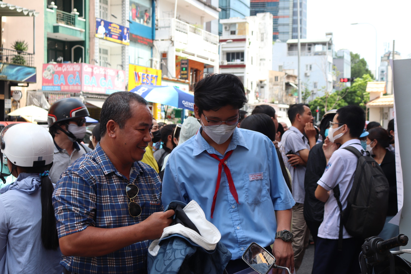 Điểm thi tuyển sinh vào lớp 10 năm nay được Sở GD&ĐT TP.HCM công bố sớm hơn dự kiến. Điểm thi tuyển sinh vào lớp 10 năm nay được Sở GD&ĐT TP.HCM công bố sớm hơn dự kiến.