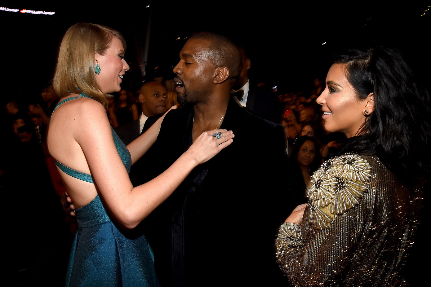 Kanye và Kim chưa hề xin lỗi Taylor Swift sau drama ngày trước.