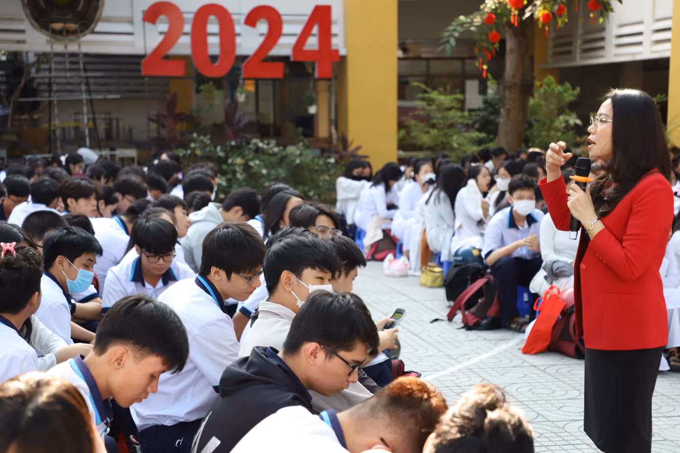 Các chuyên gia tâm lý khuyên teen cần bình tĩnh trước mọi vấn đề.