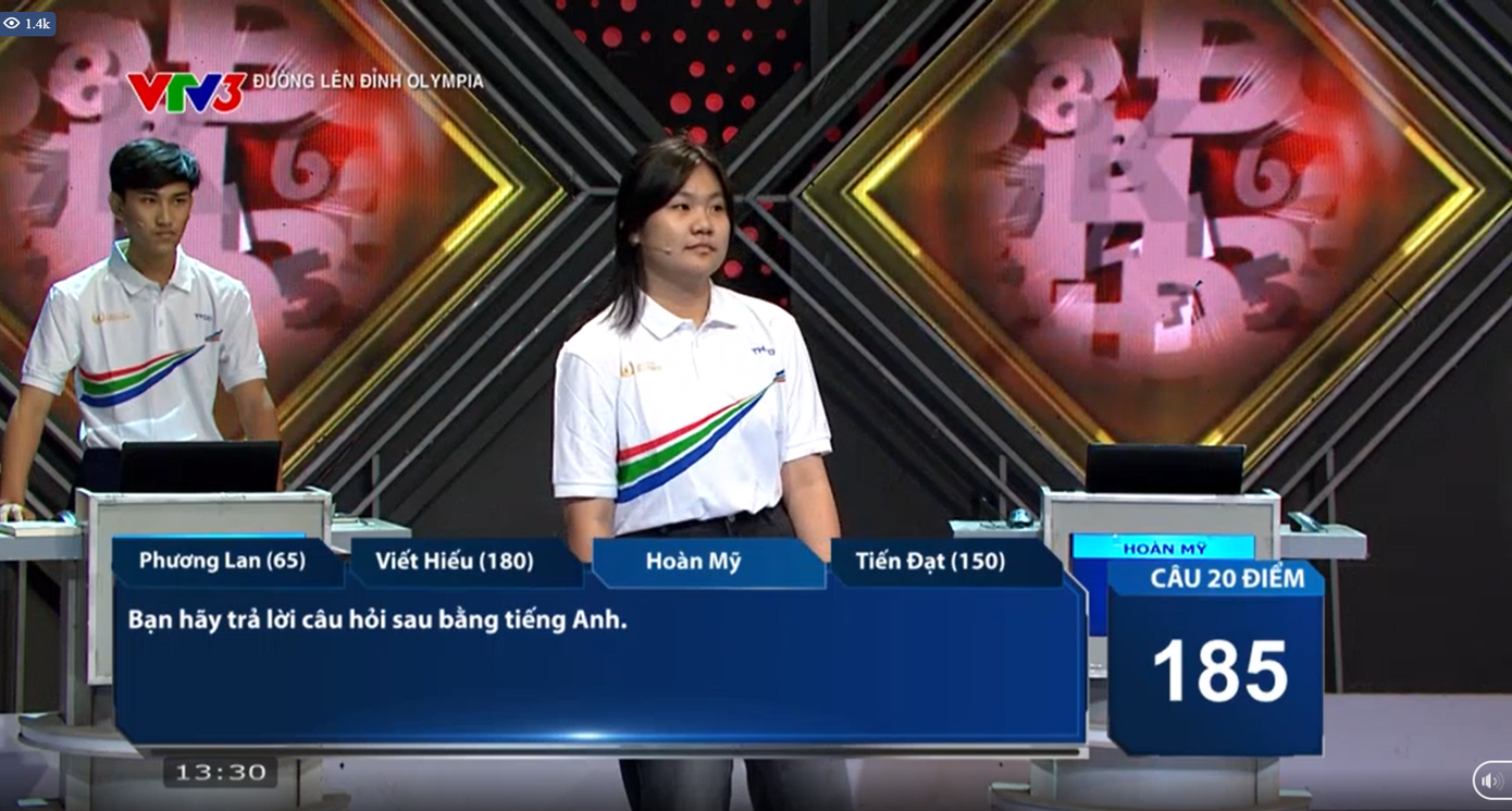 Hoàn Mỹ ngậm ngùi nhường vị trí dẫn đầu cho hai nam sinh còn lại. Hoàn Mỹ ngậm ngùi nhường vị trí dẫn đầu cho hai nam sinh còn lại.