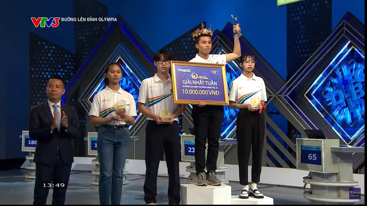 Nam sinh Thái Bình giành chiến thắng với 235 điểm. Nam sinh Thái Bình giành chiến thắng với 235 điểm.