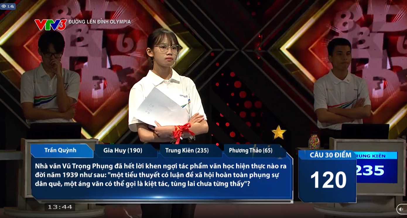 Từ thí sinh xếp cuối, Trần Quỳnh quyết tâm giành vị trí thứ hai nhờ chiến thuật thông minh. Từ thí sinh xếp cuối, Trần Quỳnh quyết tâm giành vị trí thứ hai nhờ chiến thuật thông minh.