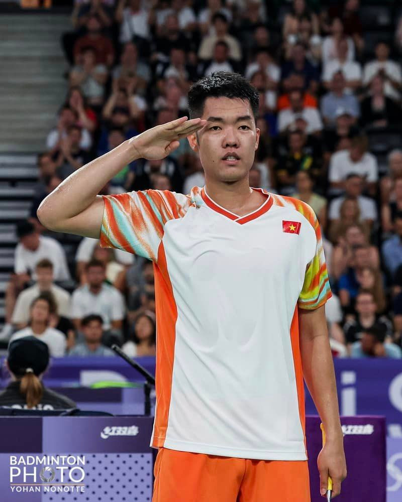 Hành động ghi điểm trong mắt khán giả của Đức Phát. Ảnh: Yohan Nonotte