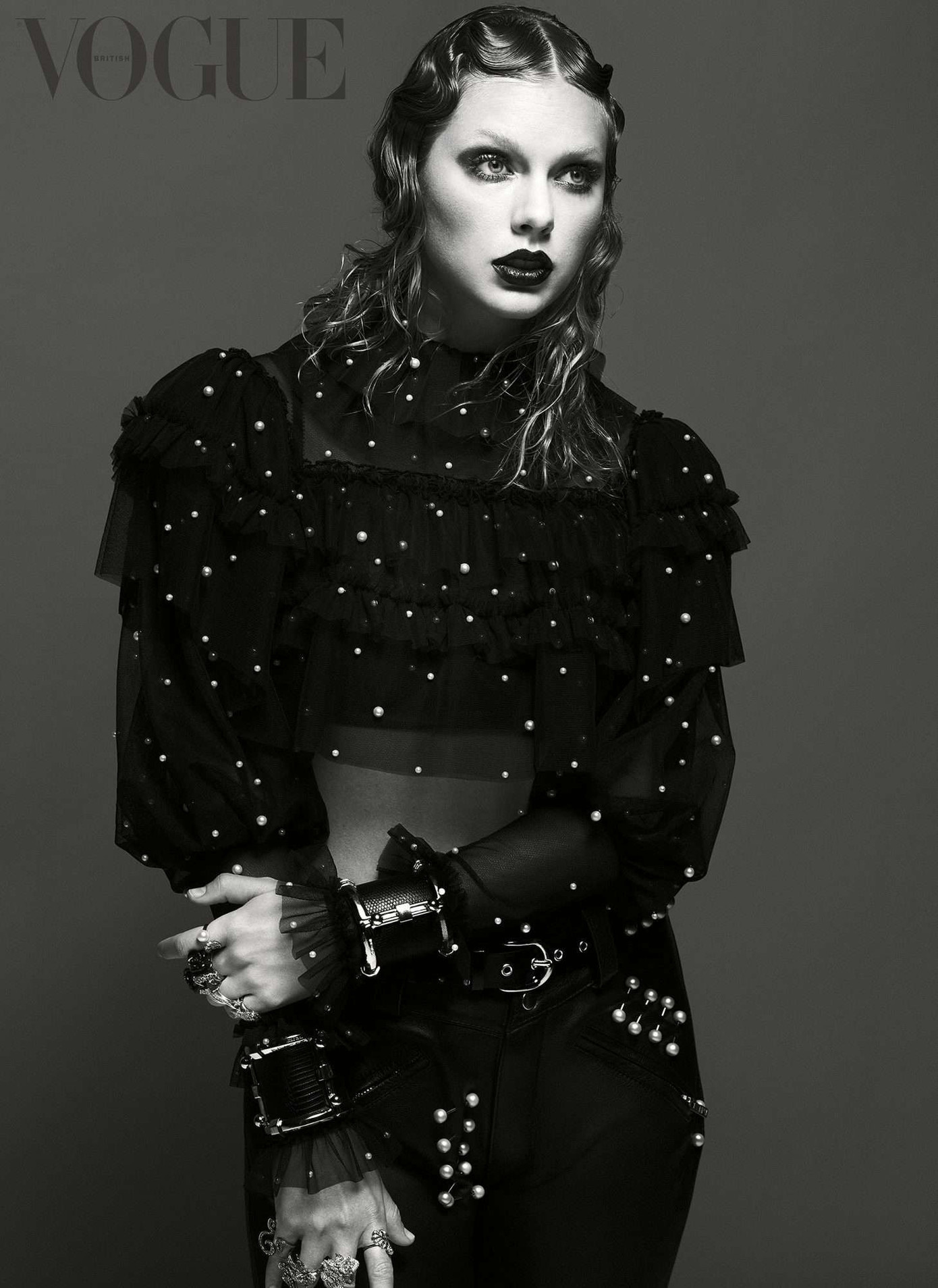 Người hâm mộ hy vọng bìa album của reputation (Taylor's Version) sẽ mang phong cách này.