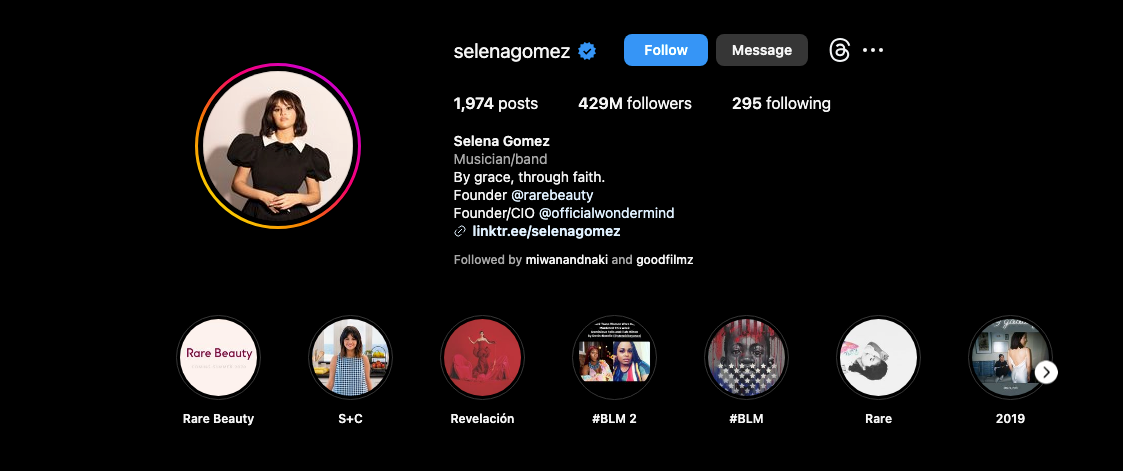 Selena Gomez vẫn là nghệ sĩ nữ có lượng người theo dõi cao nhất Instagram. Selena Gomez vẫn là nghệ sĩ nữ có lượng người theo dõi cao nhất Instagram.