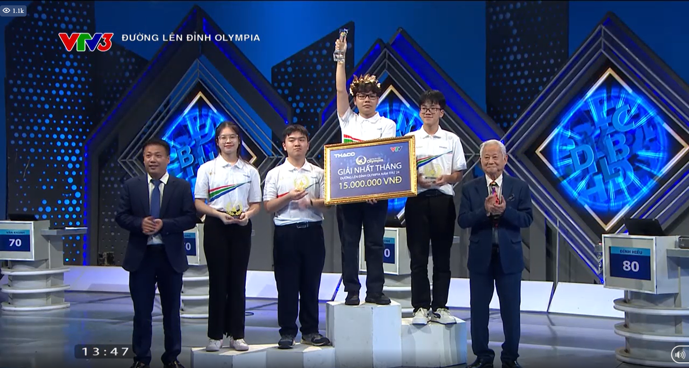 Tuấn Minh giành tấm vé đi tiếp vào trận thi Quý 3. Tuấn Minh giành tấm vé đi tiếp vào trận thi Quý 3.