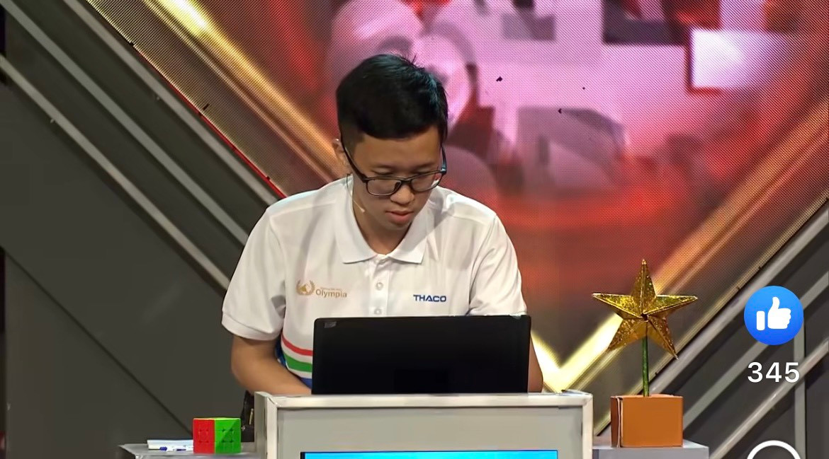 Thanh Phương nỗ lực ghi điểm nhờ nhiều lần bấm chuông trả lời.