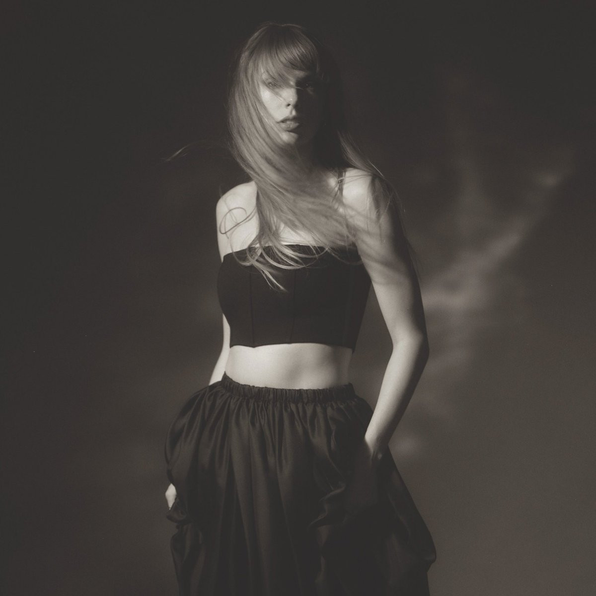 Taylor Swift trở thành nghệ sĩ đầu tiên đạt 300 triệu lượt nghe trong một ngày trên Spotify. Taylor Swift trở thành nghệ sĩ đầu tiên đạt 300 triệu lượt nghe trong một ngày trên Spotify.