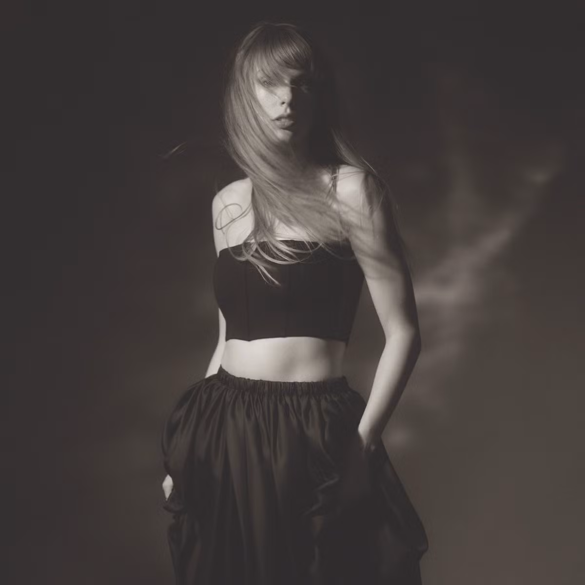 Taylor Swift trở thành nghệ sĩ đầu tiên đạt 300 triệu lượt nghe trong một ngày trên Spotify.