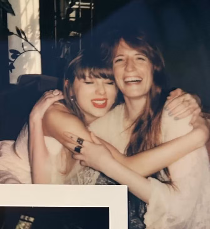 Ca khúc được Taylor đồng sáng tác với Florence + The Machine.