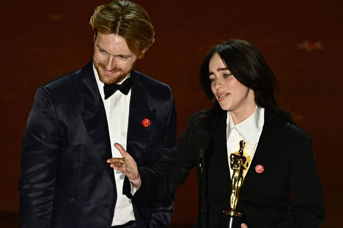 Billie Eilish và anh trai Finneas nhận giải thưởng Oscar cho ca khúc What Was I Made For? Billie Eilish và anh trai Finneas nhận giải thưởng Oscar cho ca khúc What Was I Made For?