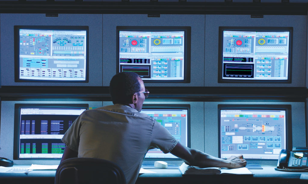 Nhóm ngành về công nghệ thông tin được dự đoán sẽ hot mùa tuyển sinh năm nay. Nhóm ngành về công nghệ thông tin được dự đoán sẽ hot mùa tuyển sinh năm nay.