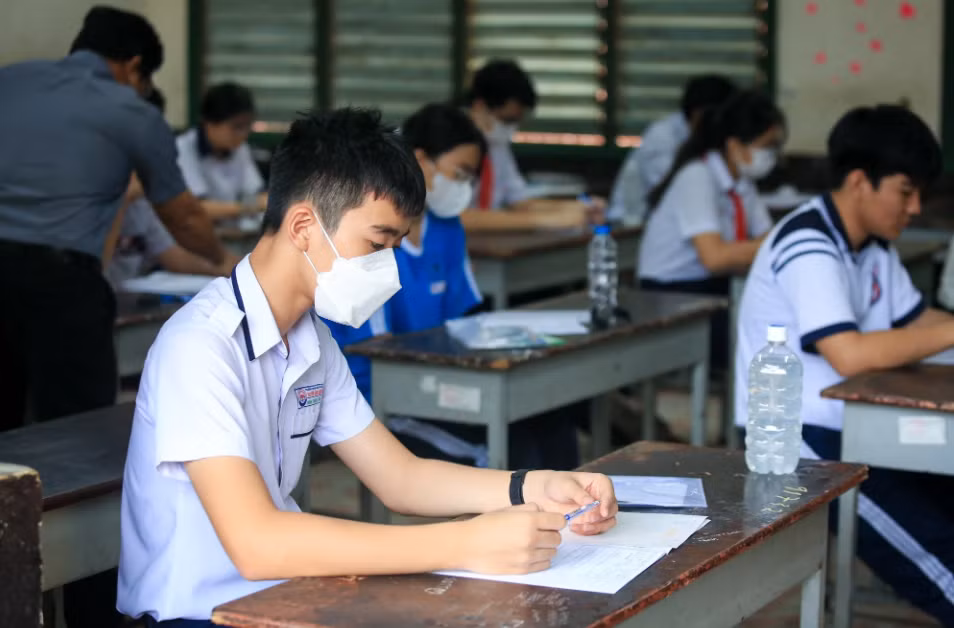 Cấu trúc đề thi môn Ngữ Văn trong kì thi tuyển sinh vào lớp 10 công lập TP.HCM năm 2023-2024 vẫn giữ nguyên so với năm ngoái. Ảnh: Nhật Thịnh.