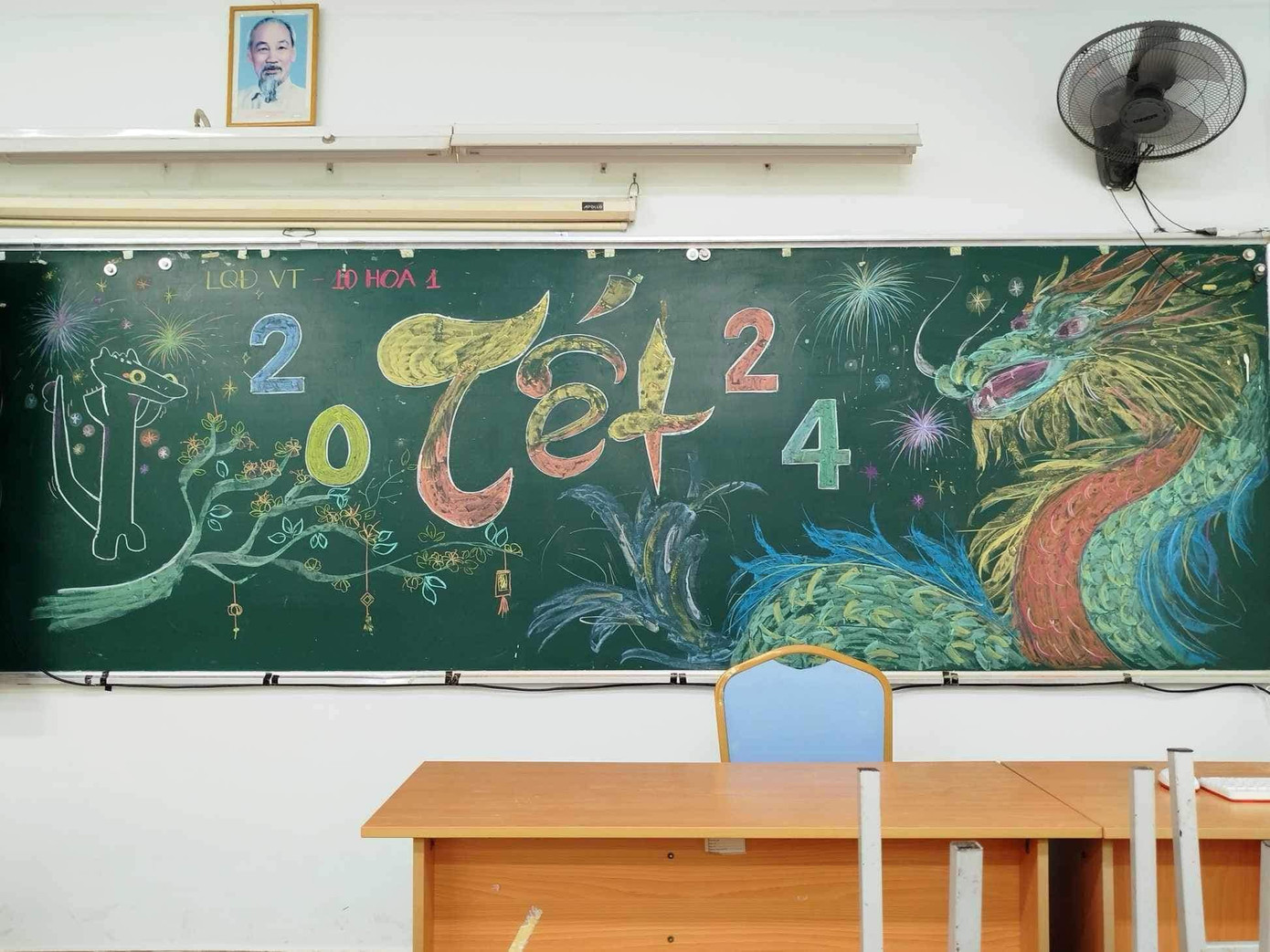 Cuộc chiến vẽ rồng vẫn chưa đi đến hồi kết khi teen liên tục cập nhật tác phẩm mới. Cuộc chiến vẽ rồng vẫn chưa đi đến hồi kết khi teen liên tục cập nhật tác phẩm mới.