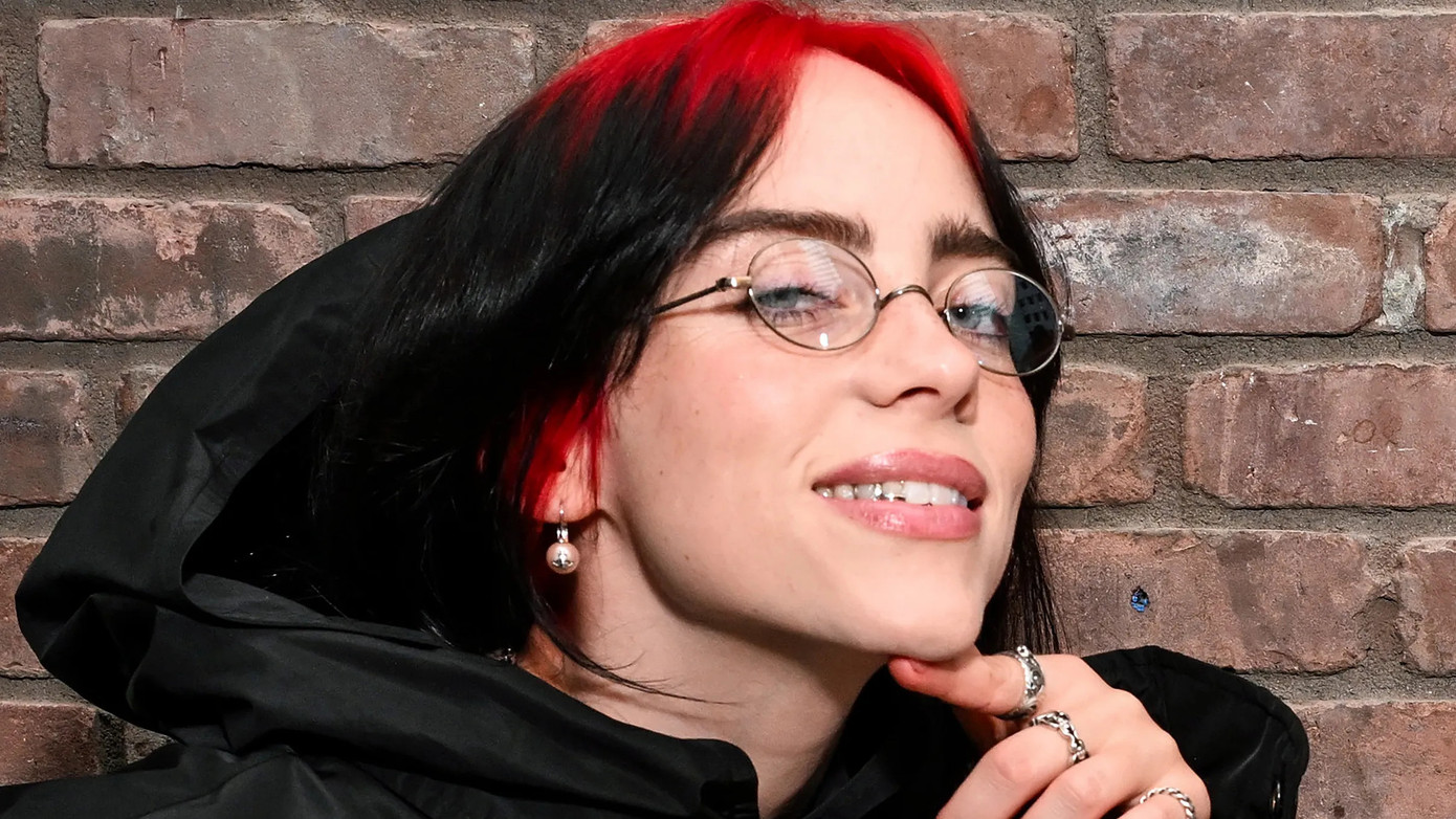 Album mới của Billie Eilish được kỳ vọng sẽ làm nên chuyện tại mùa giải Grammy năm sau. Album mới của Billie Eilish được kỳ vọng sẽ làm nên chuyện tại mùa giải Grammy năm sau.