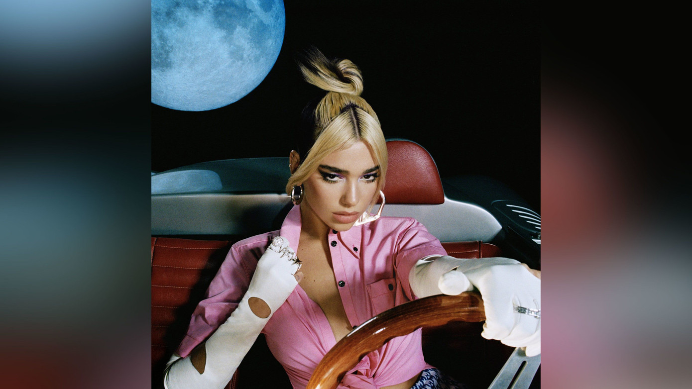 Future Nostalgia gây tiếng vang cực lớn dù ra mắt trong giai đoạn đại dịch COVID-19. Future Nostalgia gây tiếng vang cực lớn dù ra mắt trong giai đoạn đại dịch COVID-19.