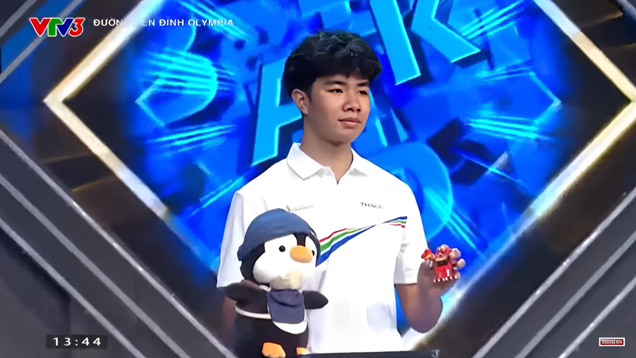 Nam sinh Hà Nội giành vòng nguyệt quế với 215 điểm. Nam sinh Hà Nội giành vòng nguyệt quế với 215 điểm.