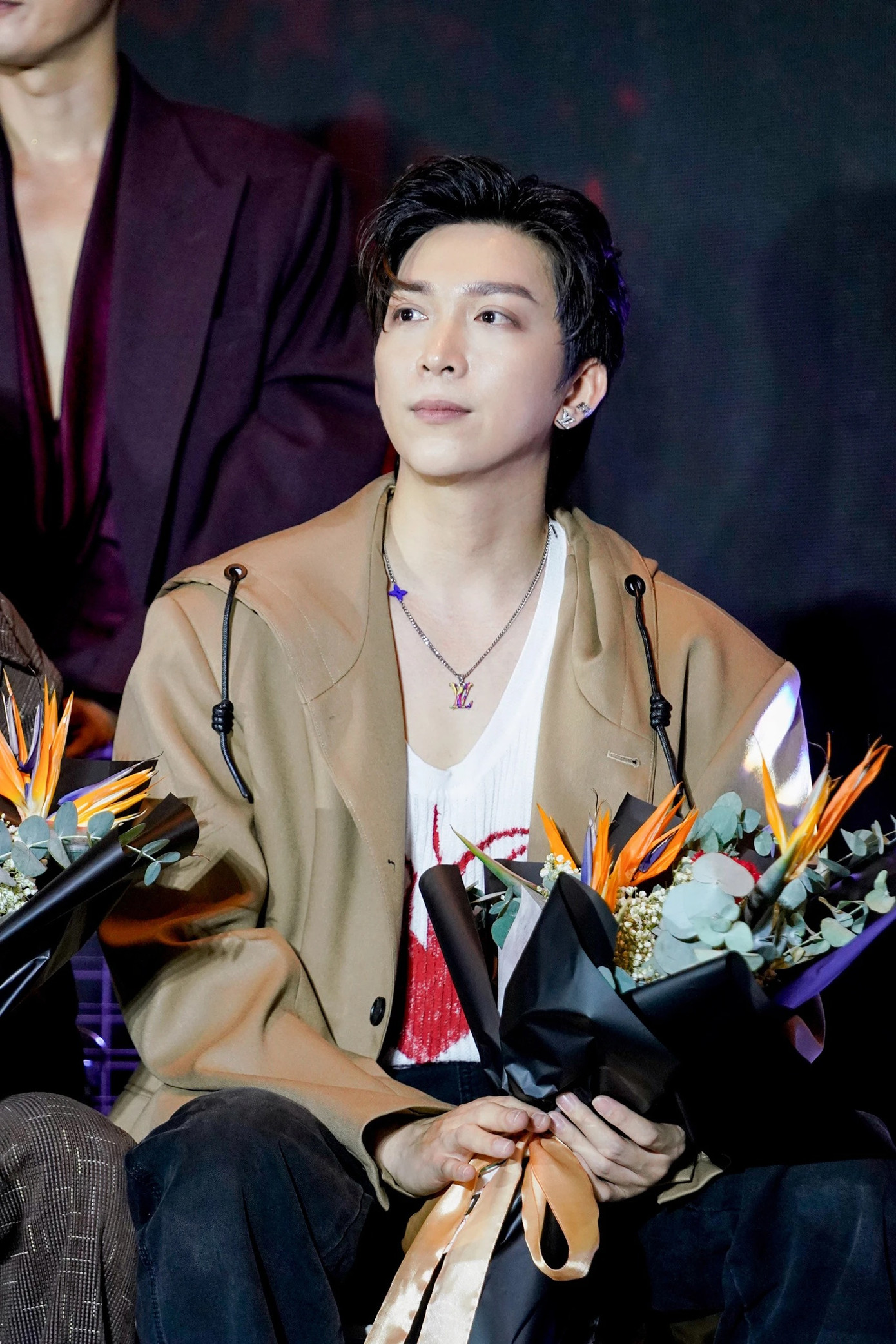 Tăng Phúc nói khi đến với Anh Trai Vượt Ngàn Chông Gai, bản thân không ngại rèn luyện, nỗ lực cho từng vòng tranh tài. Điều nam ca sĩ trân quý chính là tình cảm mà mọi người dành cho nhau.