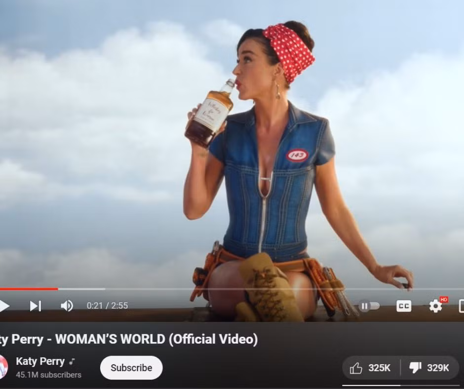 MV của ca khúc nhận nhận về lượt dislike lớn.