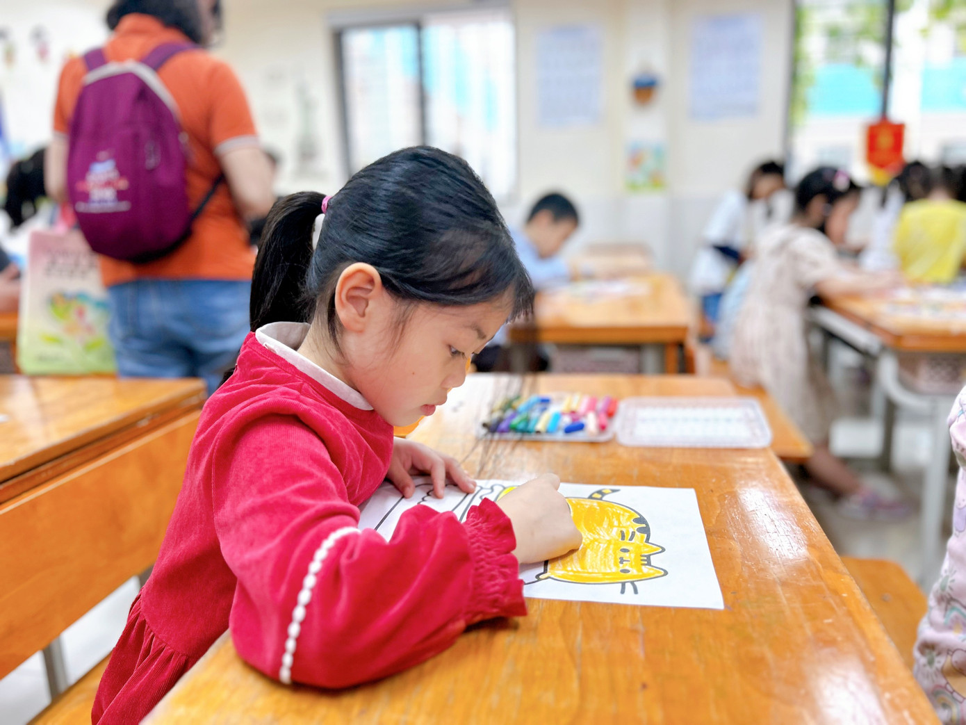 Trong lớp cũng có nhiều hoạt động khác nhau để tween có thể tham gia trải nghiệm.