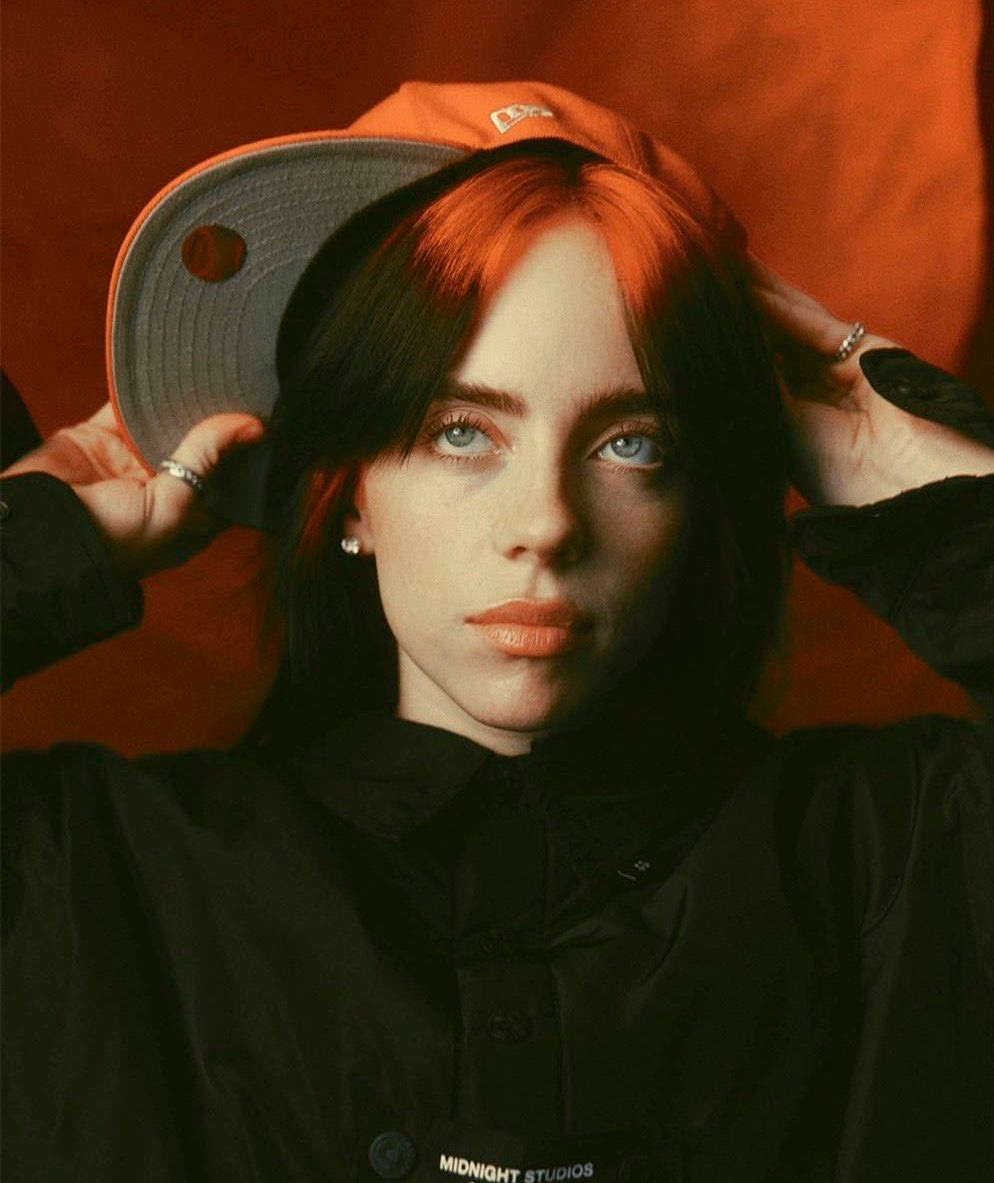 Billie chỉ trích việc nghệ sĩ phát hành nhiều phiên bản đĩa cứng vì đua thành tích.