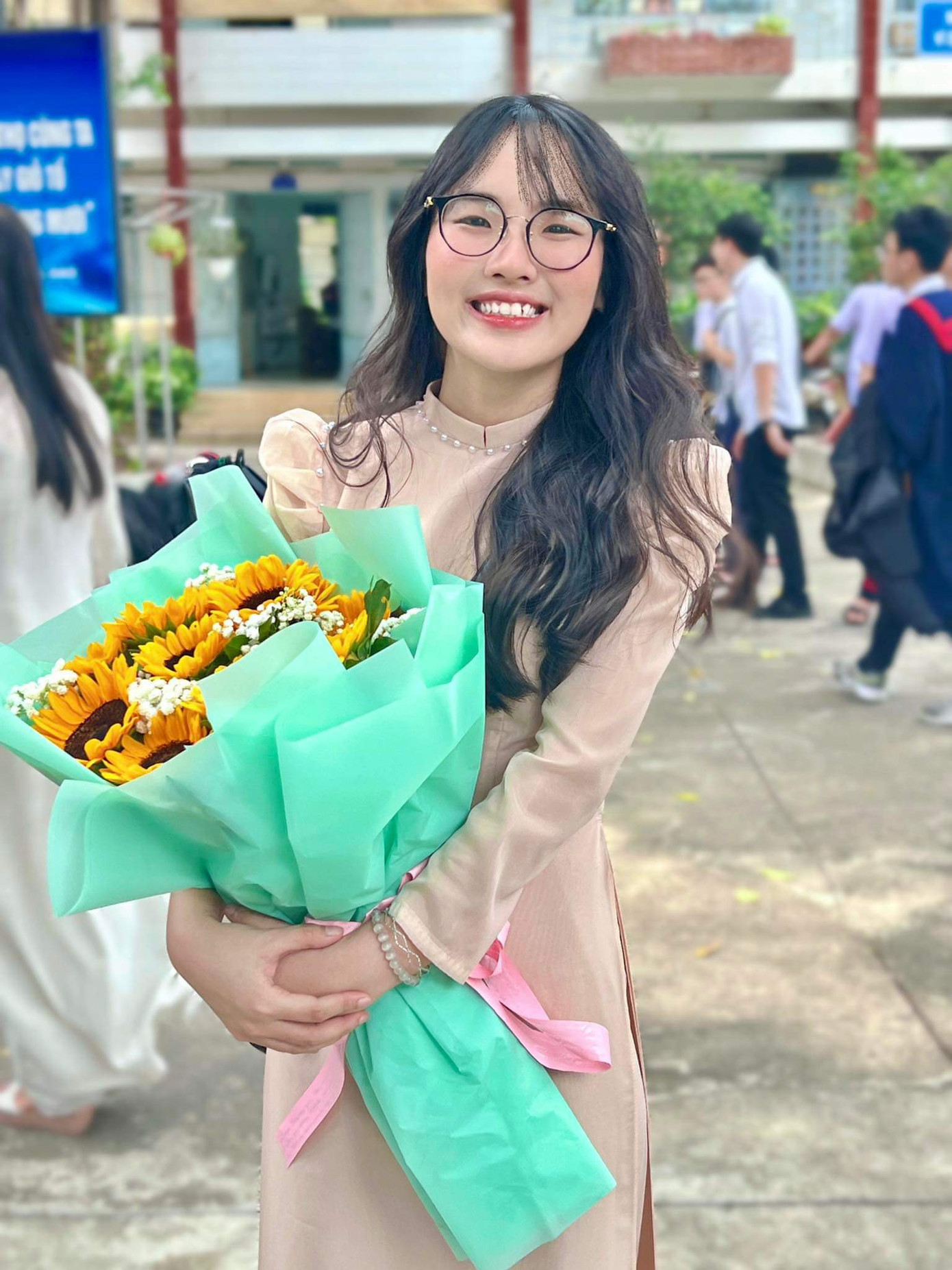 Hy vọng những lời động viên của cô Trang sẽ giúp teen vững vàng hơn. Ảnh: NVCC