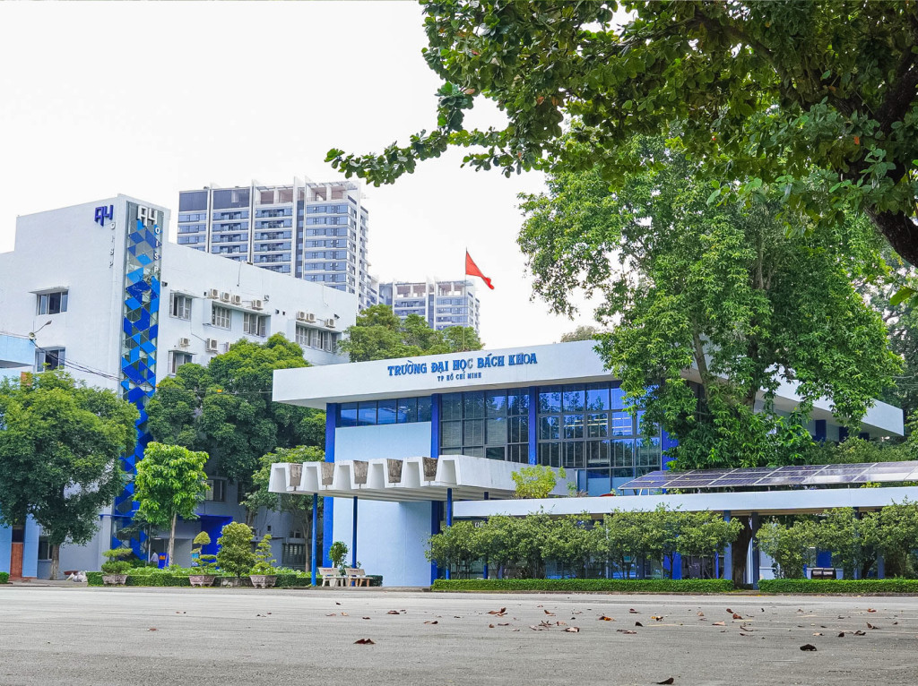 Đại học Bách Khoa (ĐHQG TP.HCM) vừa công bố thêm các tiêu chí khi xét tuyển học bạ. Ảnh: hcmut Đại học Bách Khoa (ĐHQG TP.HCM) vừa công bố thêm các tiêu chí khi xét tuyển học bạ. Ảnh: hcmut