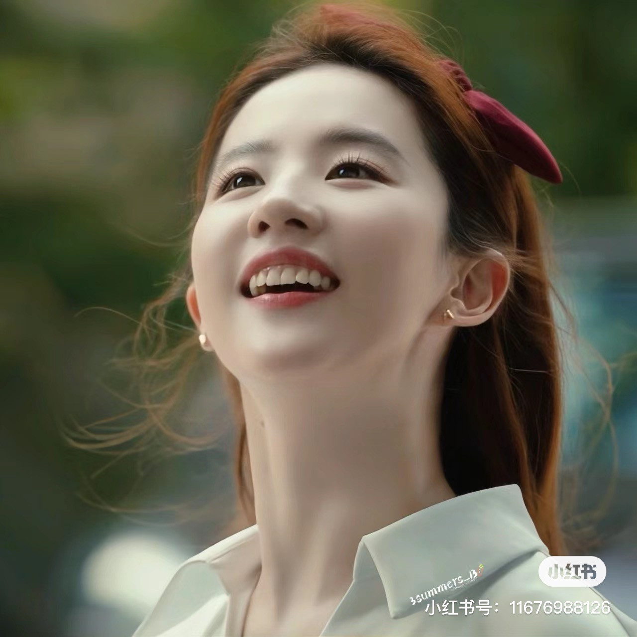 Bức ảnh được dân tình đồn đoán là hình nền may mắn. Nguồn: Xiaohongshu