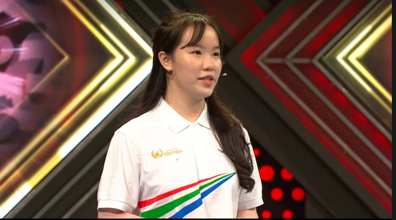 Thúy Ngân có phần thi Khởi động ấn tượng. Thúy Ngân có phần thi Khởi động ấn tượng.