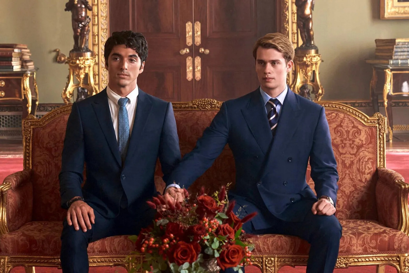 Hai diễn viên chính từ phần một đều sẽ trở lại với phần hai.