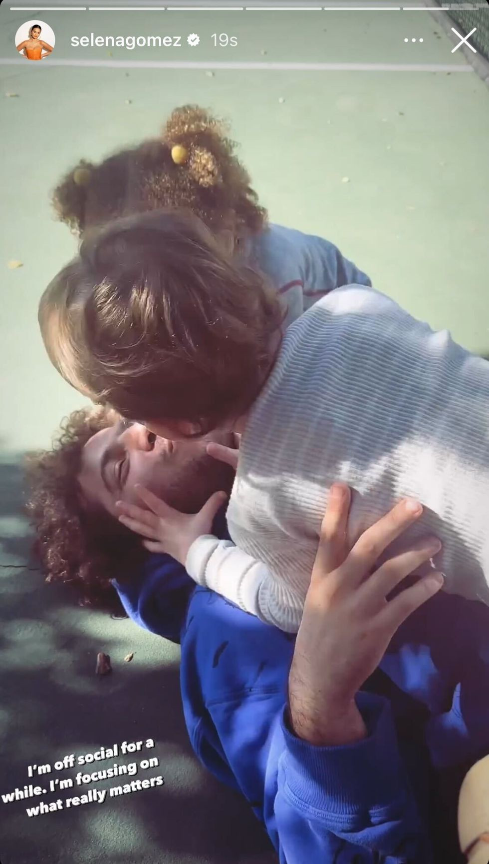 Selena Gomez từng nhiều lần tuyên bố ngừng sử dụng mạng xã hội.