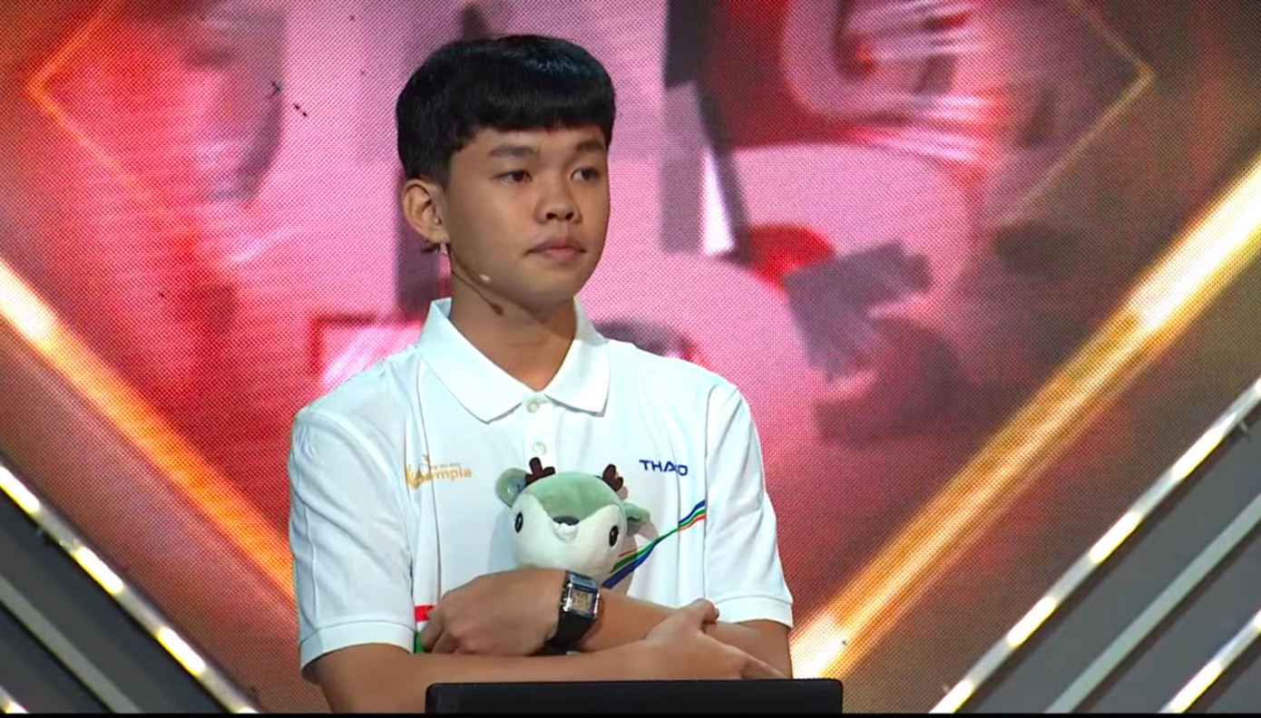 Trung Kiên giành vị trí dẫn đầu nhờ giải đúng từ khóa VNeID. Trung Kiên giành vị trí dẫn đầu nhờ giải đúng từ khóa VNeID.