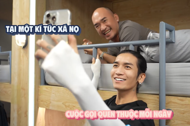 Trong một tập của mini series KAKA Túc xá, BB Trần từng khiến diễn viên Thu Trang hoang mang khi khẳng định sẽ chăm sóc chu đáo cho Tiến Luật.