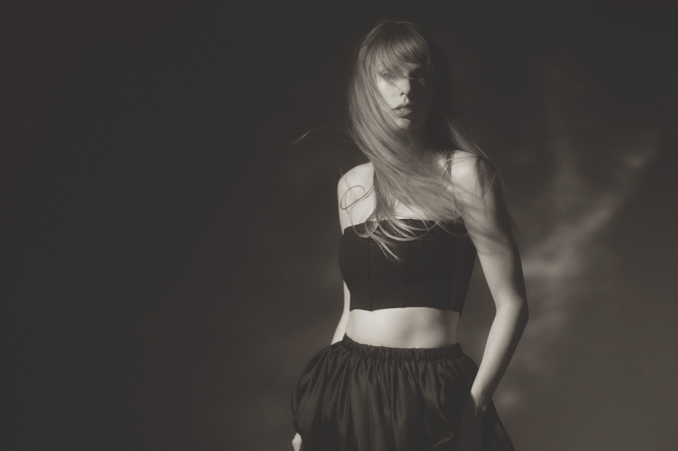 Taylor Swift tiếp tục "flex" tấm bằng "IELTS 13.0" của mình qua album mới. Taylor Swift tiếp tục "flex" tấm bằng "IELTS 13.0" của mình qua album mới.