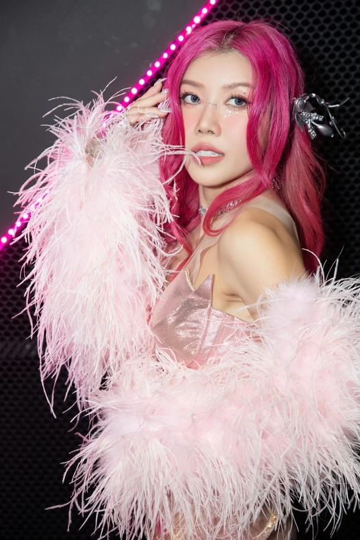 Trang Pháp hiện là nhân tố đặc biệt được quan tâm nhất chương trình "Chị đẹp". Trang Pháp hiện là nhân tố đặc biệt được quan tâm nhất chương trình "Chị đẹp".