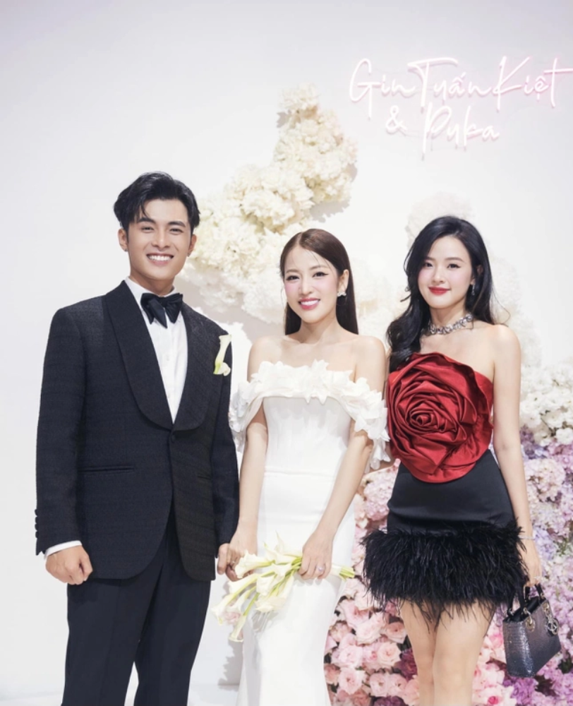 Puka - Gin Tuấn Kiệt là những sao Việt đầu tiên chúc phúc Midu lên xe hoa.