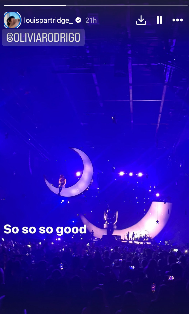 Story trên Instagram của &quot;anh bạn trai nhà người ta&quot; Partridge sau buổi diễn.