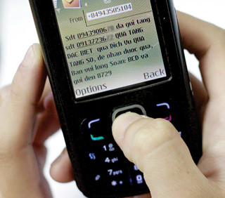 Người sử dụng ĐTDĐ đang chịu nhiều phiền toái từ tin nhắn rác 