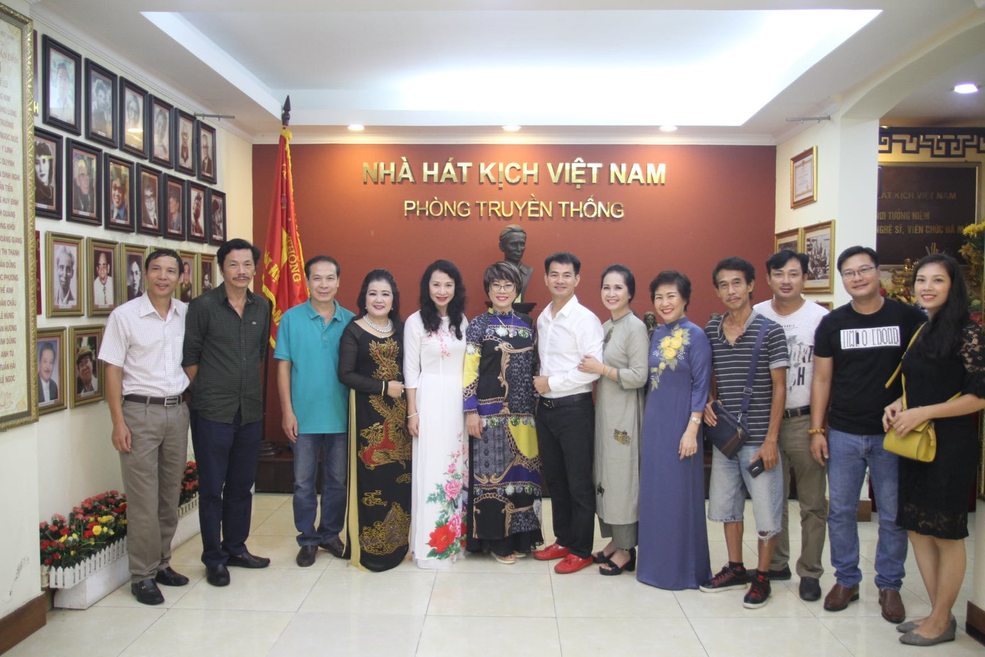 NSND Trung Anh, Xuân Bắc và các nghệ sĩ gạo cội phía Bắc giỗ tổ nghề sân khấu ảnh 9