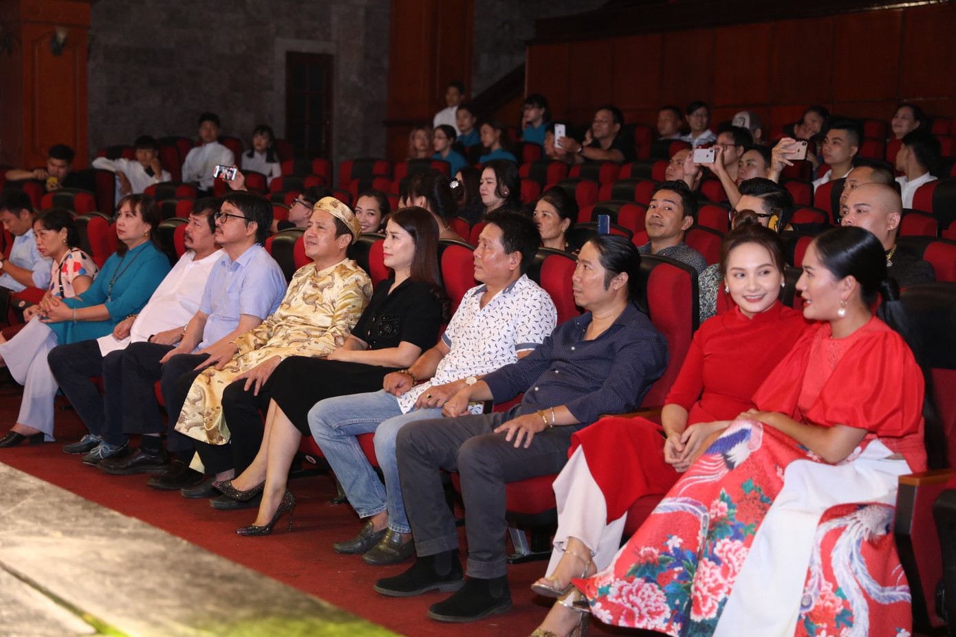 Bảo Thanh, Thu Quỳnh hội ngộ giữa 'bão' tin đồn từ mặt nhau ảnh 3