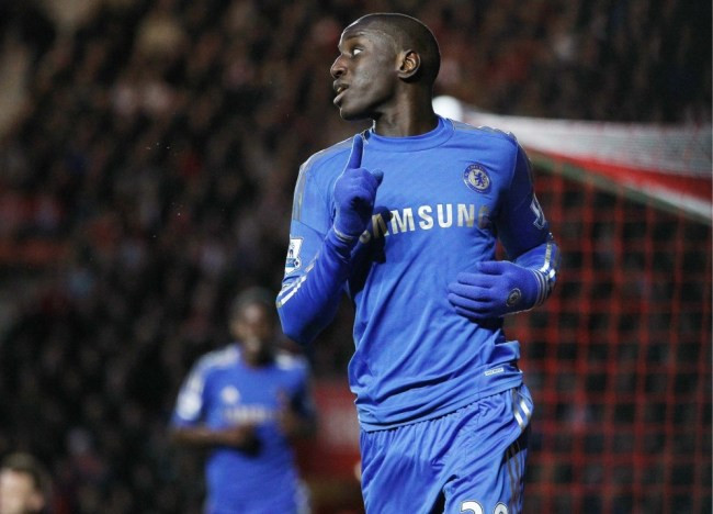 Arsenal muốn “giải cứu” Demba Ba khỏi Chelsea. Demba Ba