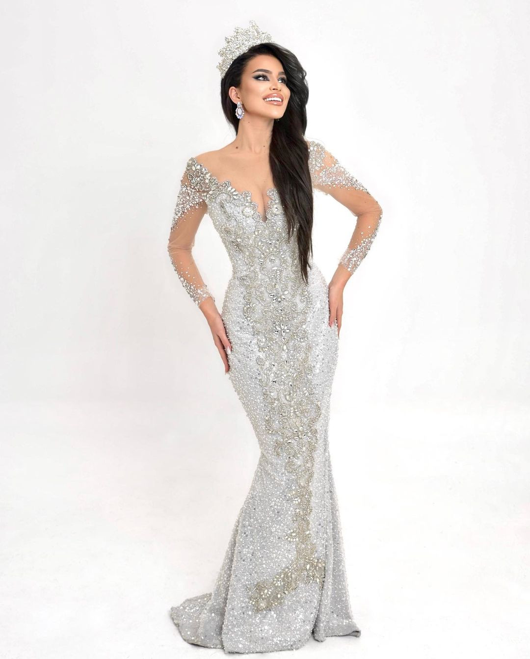 Người đẹp Ada Maria Ileana đã đăng quang Hoa hậu Thế giới Romania. Cô trở thành đại diện Romania tại cuộc thi Hoa hậu Thế giới lần thứ 71 tổ chức ở Ấn Độ.