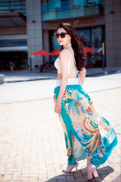 Trà Ngọc Hằng chi mạnh cho hàng hiệu để thoát mác 'thảm hoạ' ảnh 9