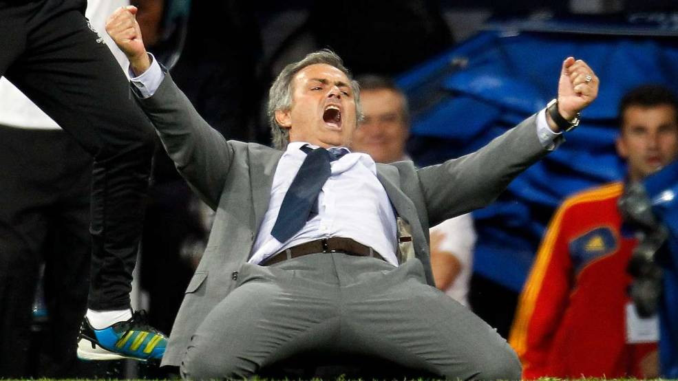 Sự phấn khích của Mourinho khi Real vượt qua Man City hồi đầu mùa. Sự phấn khích của Mourinho khi Real vượt qua Man City hồi đầu mùa